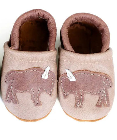 Shoes with Designs - Bison on Chai