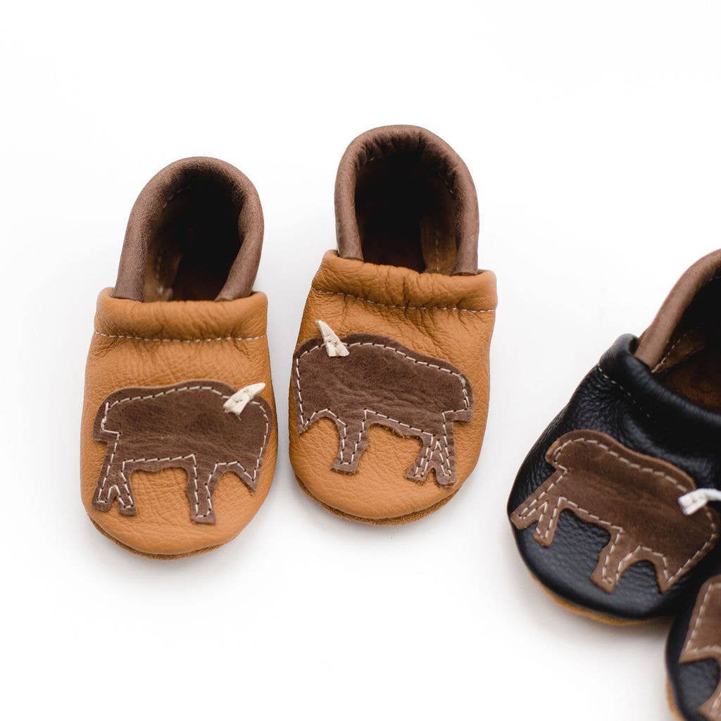 Shoes with Designs - Bison on Tan
